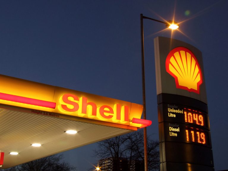 Shell launches $25 billion buyback plan, second-quarter profits miss