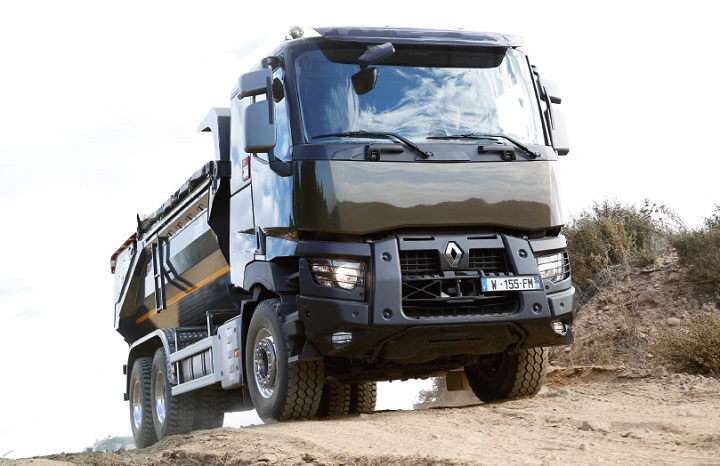 Ghandhara Nissan signs importer agreement with Renault to import heavy trucks