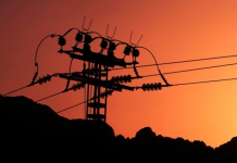 Pakistan to take another $1.4 billion loan to curb power sector arrears