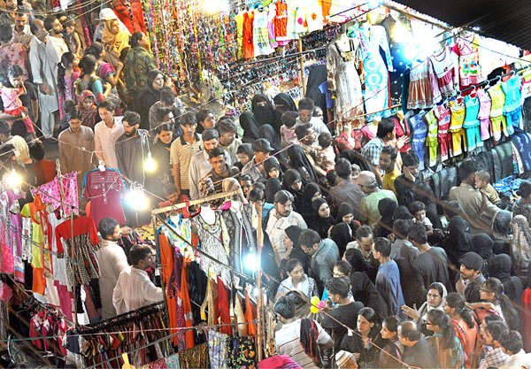Eid spending rises 15 percent, breaks Rs1 trillion trajectory Eid spending rises 15 percent, breaks Rs1 trillion trajectory