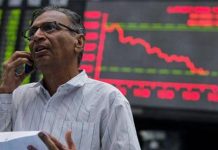 Analysts blame political uncertainty, investigation against bank heads for market crash