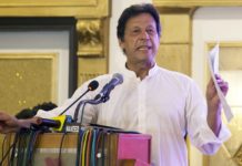 Amid rupee depreciation, PM asks business community not to panic