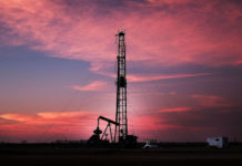 Oil prices head for 10pc weekly jump on North America, Norway outages