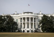 Bipartisan deal reached on funding virus-hit US small businesses
