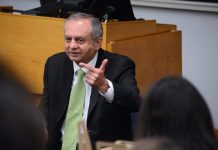 Pakistan to exploit post-Covid opportunities to boost exports: Dawood