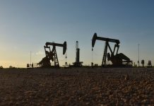 Oil hits highest since November as US tightens Iran sanctions