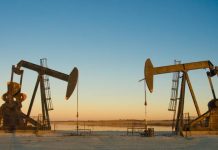 Oil slumps more than 4pc on trade tensions