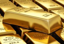 Gold continues to break records, reaches Rs80,500 per tola