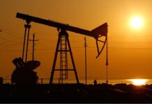 Oil rises 1pc after Iran says it seized foreign tanker in Gulf