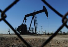 Oil prices sink as quick Saudi output recovery seen