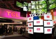What makes TCL the best-selling smart TV brand in Pakistan?