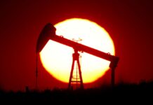 Oil rises on hopes OPEC will extend supply cuts