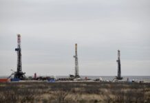 Oil prices creep higher on US-China deal hopes