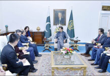 PM reiterates commitment to CPEC projects