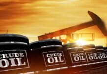 Oil rises on supply cut pledges and slow return of Gulf field