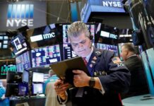 As US election heats up, investors brace for volatility