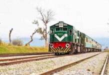 Railways all set to launch Lahore-Gujranwala shuttle train