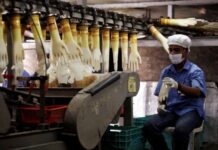 World’s largest glove maker sees shortage as coronavirus fight spikes Gloves maker