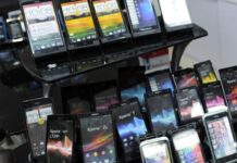 Local assembling of mobile phones inflicts Rs7.6bn loss in 13 months Mobile phones import