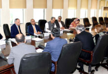 Hafeez seeks proposals for increasing volume of exports