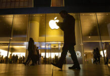 Goldman predicts 36pc drop in iPhone shipment, says time to sell Apple shares Apple-Goldman