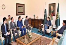 Senior officials of Chinese companies meet PM; donate Rs5m for Covid-19 Relief Fund