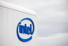 Intel ousts its chief engineer, shakes up technical group after delays
