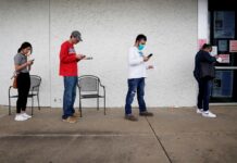US weekly jobless claims stuck at higher levels