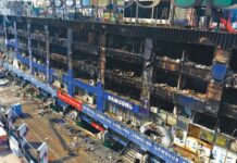 Traders demand immediate reopening of Hafeez Centre