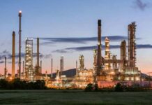 Oil falls 3pc as Covid-19 infections raise demand concerns