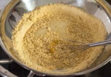 30,000kg unhygienic gram flour seized