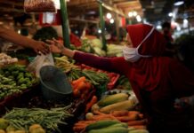 World food price index rises in October for fifth month running