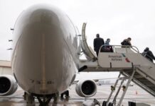 Boeing’s updated 737 MAX completes first flight with media onboard