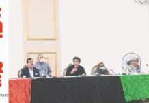 ‘Udhar tum, idhar hum’ chants Bilawal after tearing PDM show-cause notice